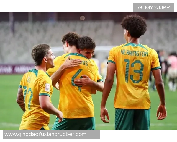 中国足球队最新名单分析与球员表现评估探讨 中国足球队最新名单分析与球员表现评估探讨